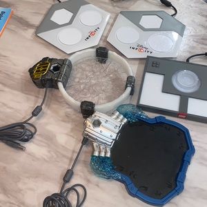 Disney Infinity Portal , Lego Dimensions, Portal of Power & Skylander Traptanium